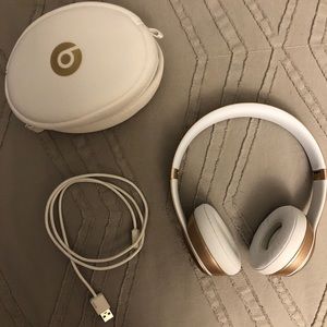 Solo Beats Wireless Headphones